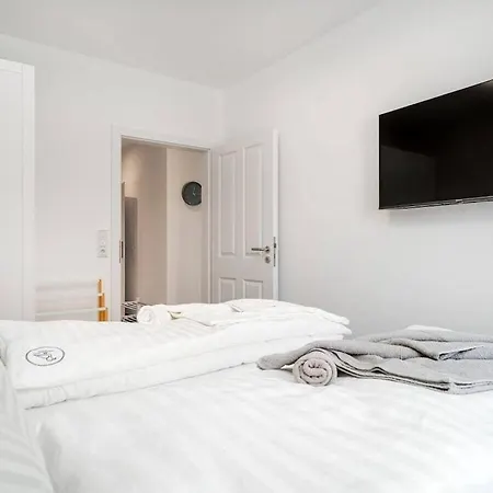 With 2 Bedrooms *